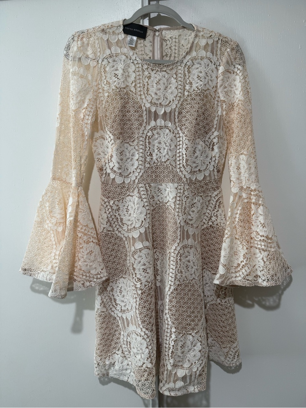 Donna Morgan Cream Ivory Floral Crochet Lace Bell Sleeve Mini Dress Size 0 NWOT